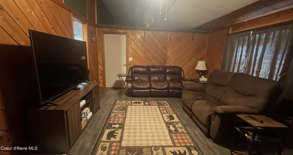 $345,000 | 6695 Nez Perce, Bonners Ferry, ID 83805