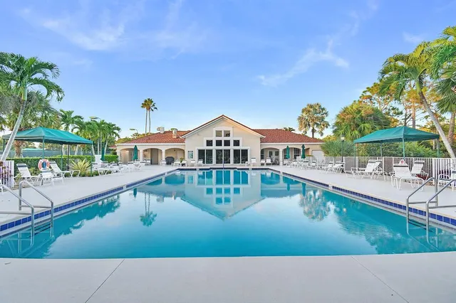 $679,000 | 6848 Southeast Twin Oaks Circle, Stuart, FL 34997