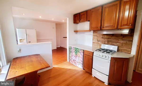$1,275 | 1055 Indiana Avenue, Unit 3, Trenton, NJ 08638