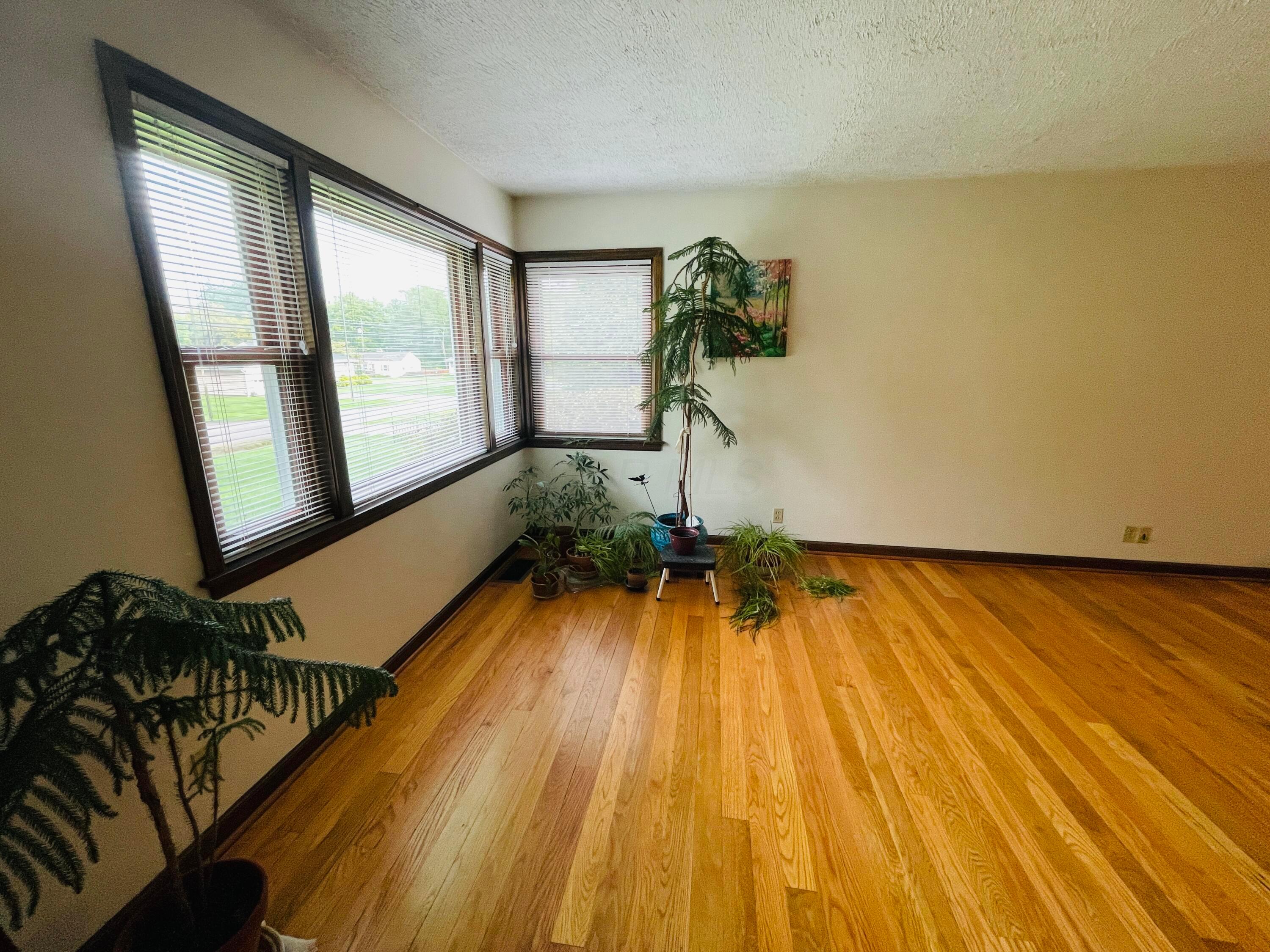 204 North Edgewood Road Mount Vernon, OH 43050 - Photo 24 of 37 25