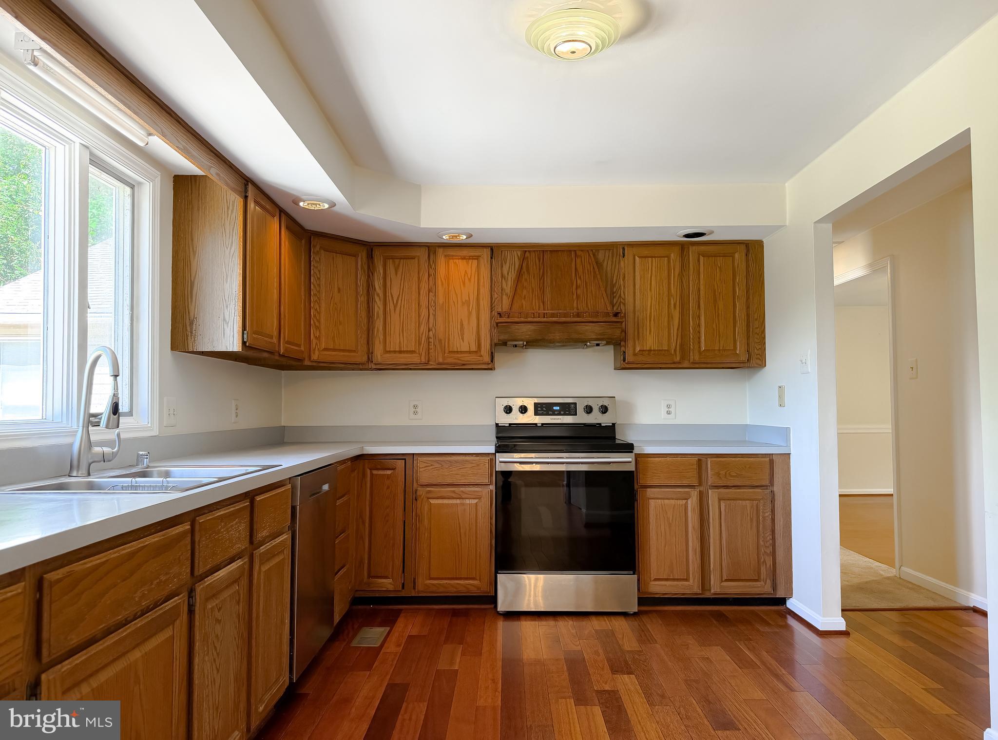 811 Cove Point Road Lusby, MD 20657 - Photo 4 of 48