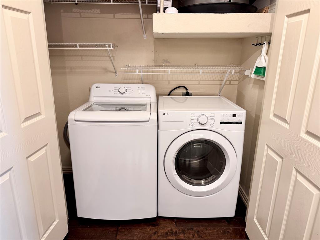 3102 Kings Road, Unit 2106 Dallas, TX 75219 - Photo 16 of 20 a utility room with dryer and washer