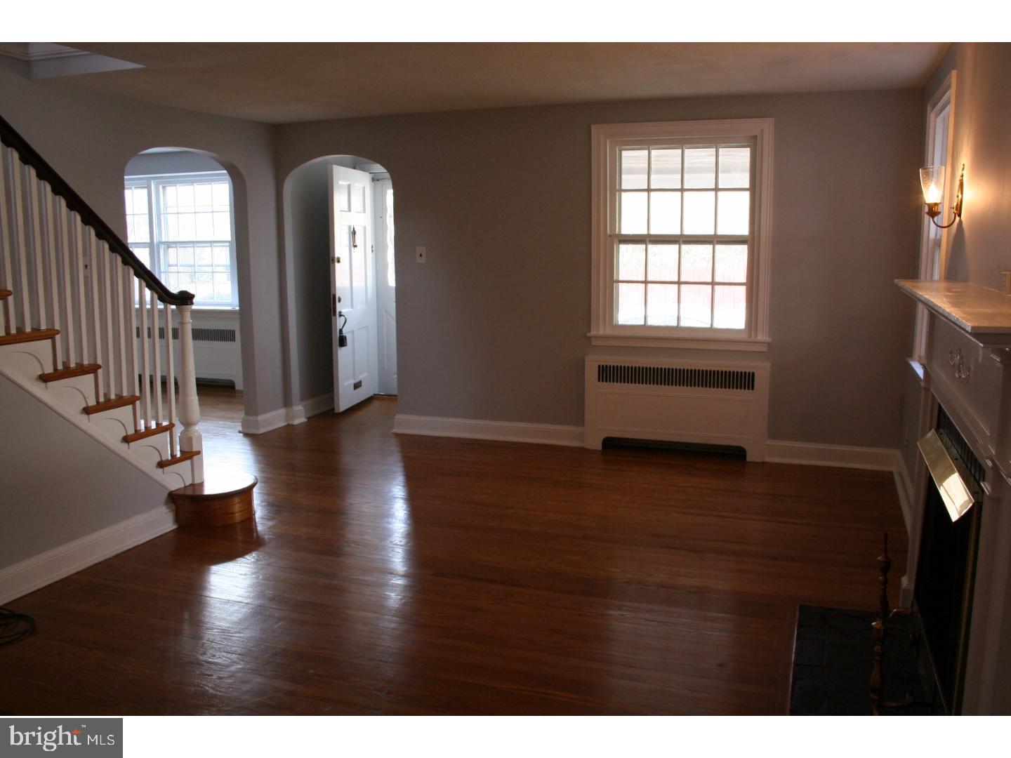 112 Hilltop Road Philadelphia, PA 19118 - Photo 5 of 23