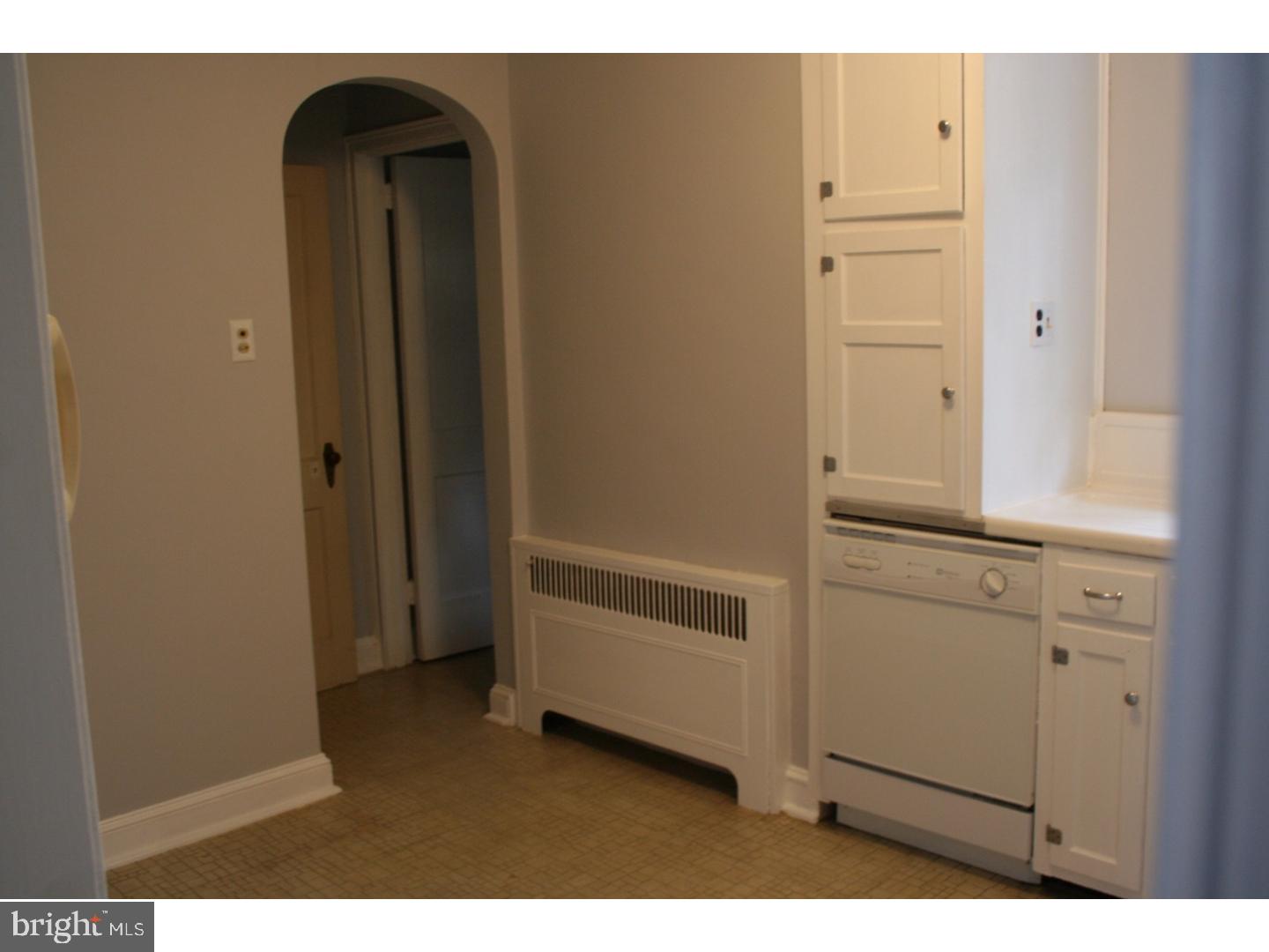 112 Hilltop Road Philadelphia, PA 19118 - Photo 8 of 23