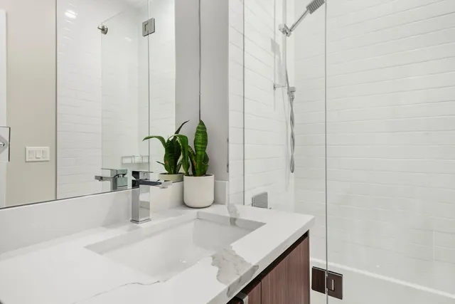 $449,900 | 2342 West Adams Street, Unit 304, Chicago, IL 60612