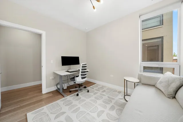 $449,900 | 2342 West Adams Street, Unit 304, Chicago, IL 60612