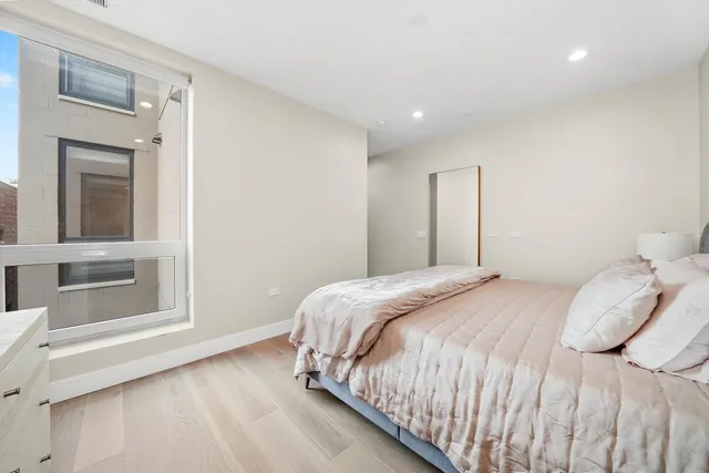 $449,900 | 2342 West Adams Street, Unit 304, Chicago, IL 60612