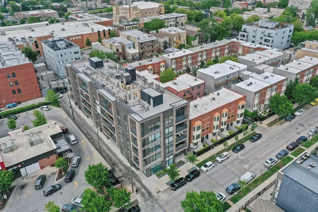 $449,900 | 2342 West Adams Street, Unit 304, Chicago, IL 60612