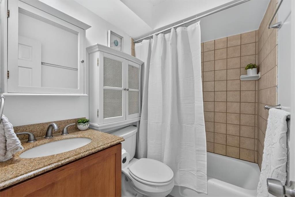 3608 Gillham Road, Unit 26 Kansas City, MO 64111 - Photo 38 of 45