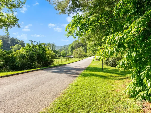 $89,000 | 0 Old Town Way, Hendersonville, NC 28739