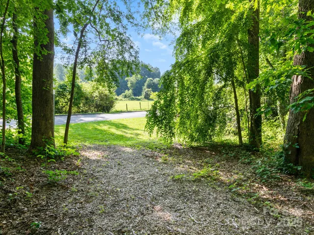 $89,000 | 0 Old Town Way, Hendersonville, NC 28739