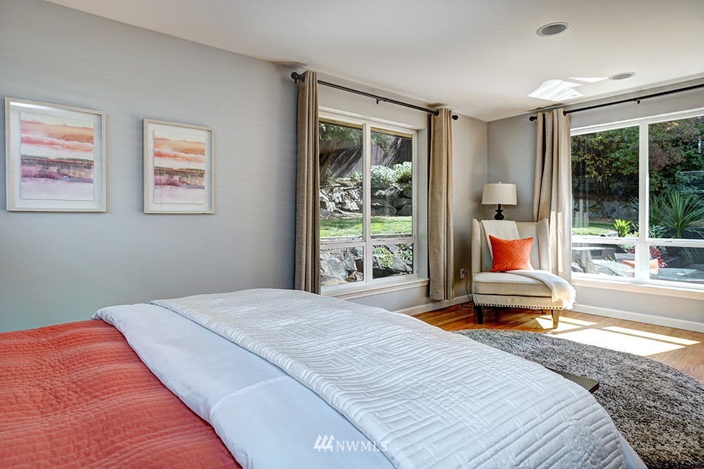 7322 Blake Place Southwest Seattle, WA 98136 - Photo 14 of 25 Gallery Image 14