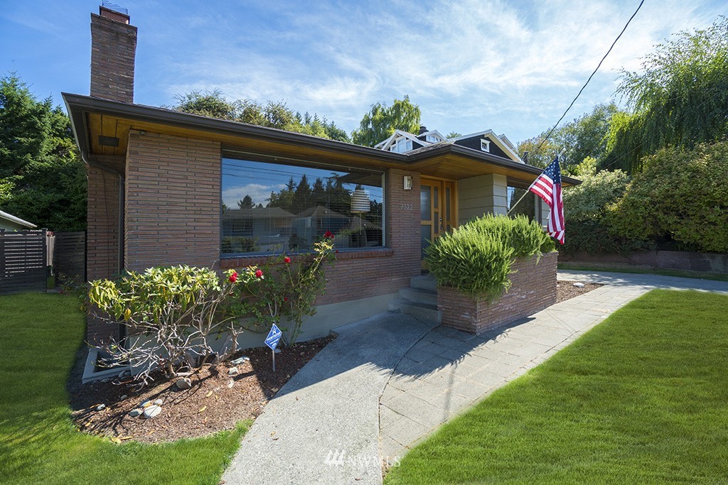 7322 Blake Place Southwest Seattle, WA 98136 - Photo 3 of 25 Gallery Image 3