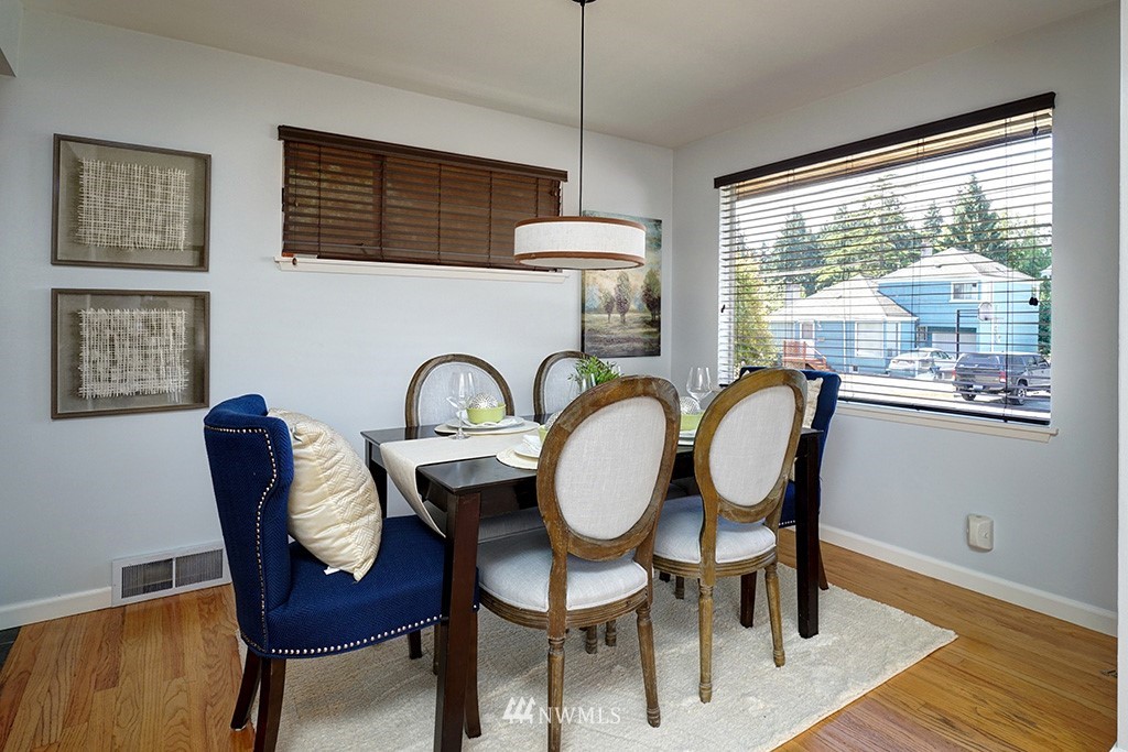 7322 Blake Place Southwest Seattle, WA 98136 - Photo 5 of 25 Gallery Image 5