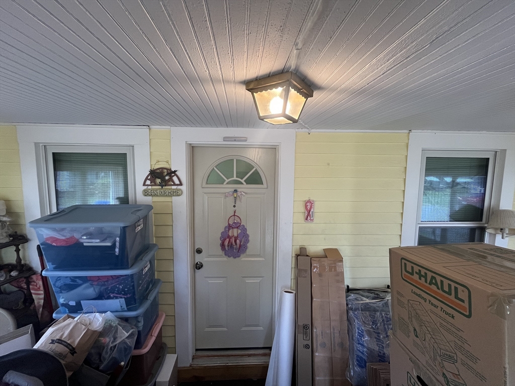 104 Balis Street Springfield, MA 01109 - Photo 9 of 30 Gallery Image 9