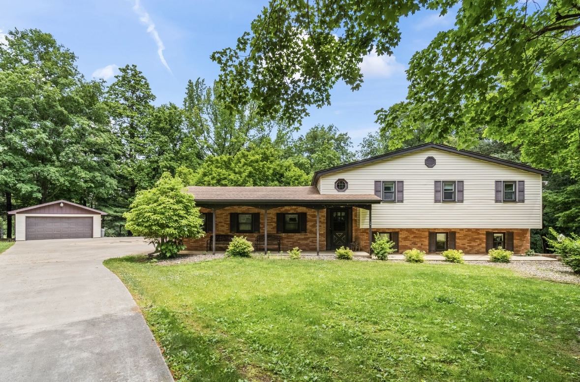 1368 East 16th Road Streator, IL 61364 - Photo 1 of 32