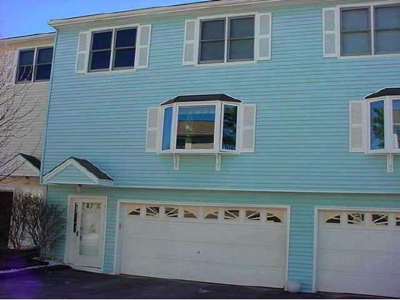 620 Hackett Hill Road, Unit 620 Manchester, NH 03102 - Photo 1 of 9