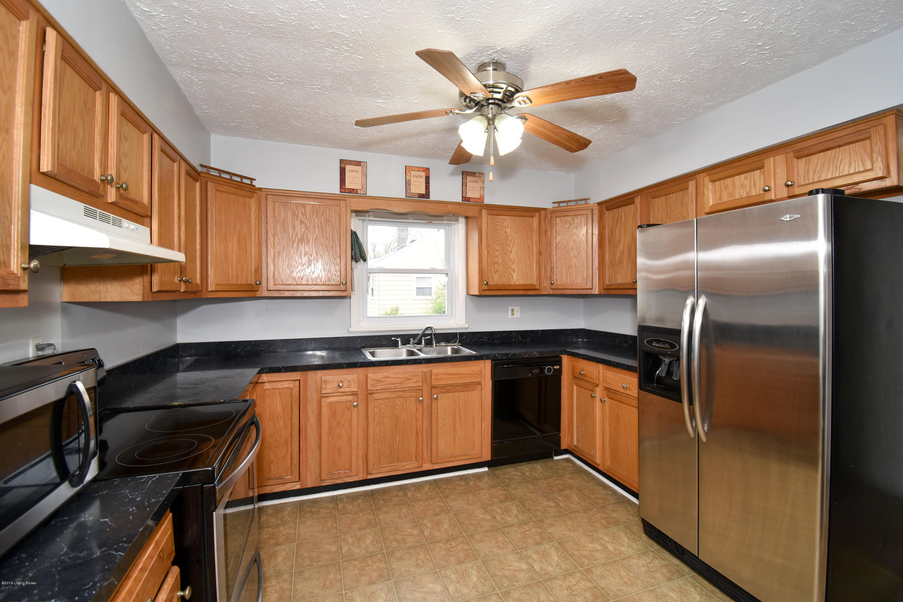 2710 Ralph Avenue Louisville, KY 40216 - Photo 12 of 44 DSC_0076