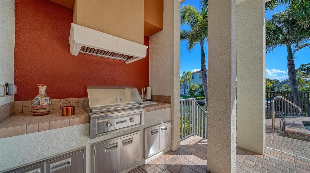 1005 Bogey Lane Longboat Key, FL 34228 - Photo 48 of 69