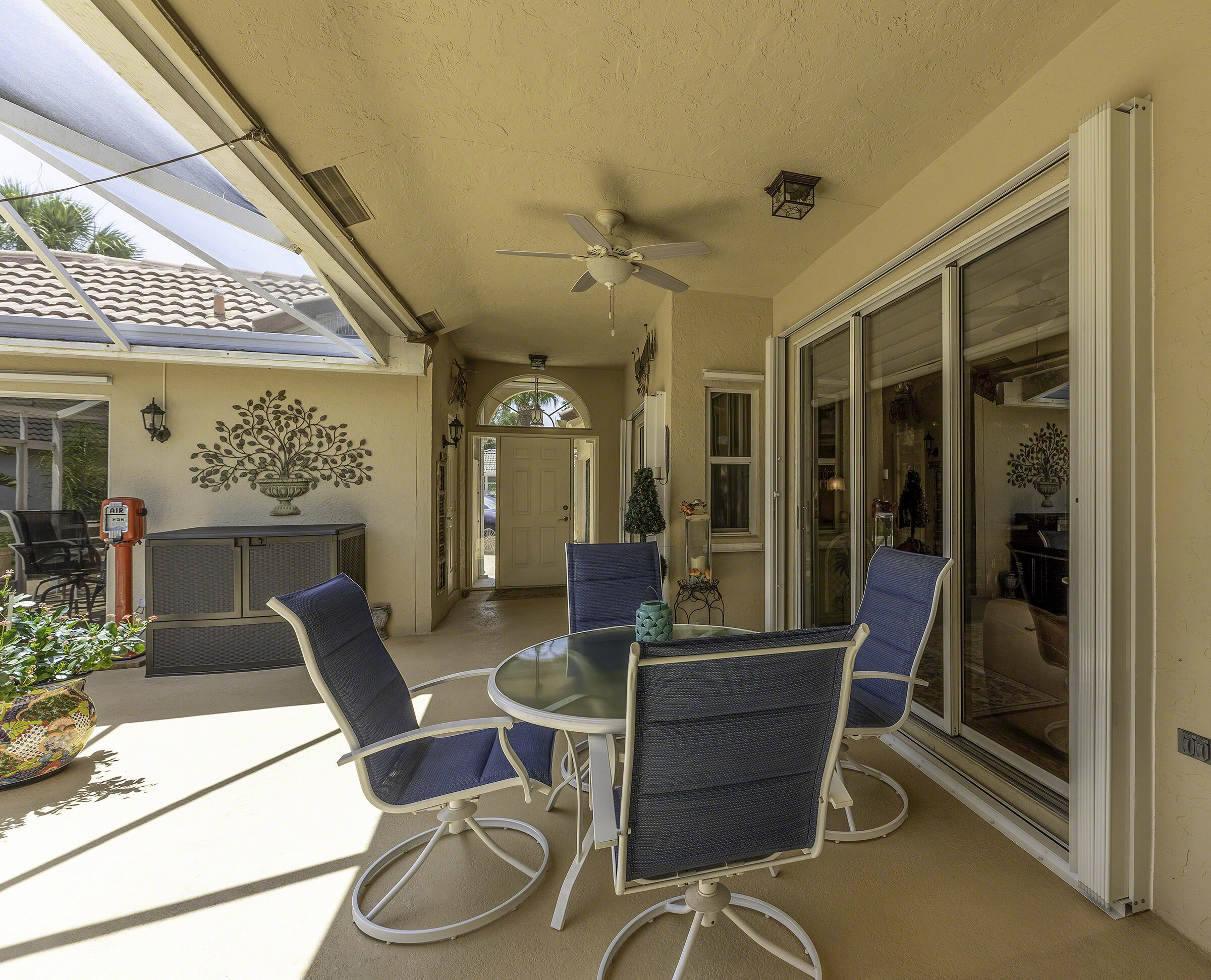 128 Cove Road Greenacres, FL 33413 - Photo 8 of 40 E05A2592