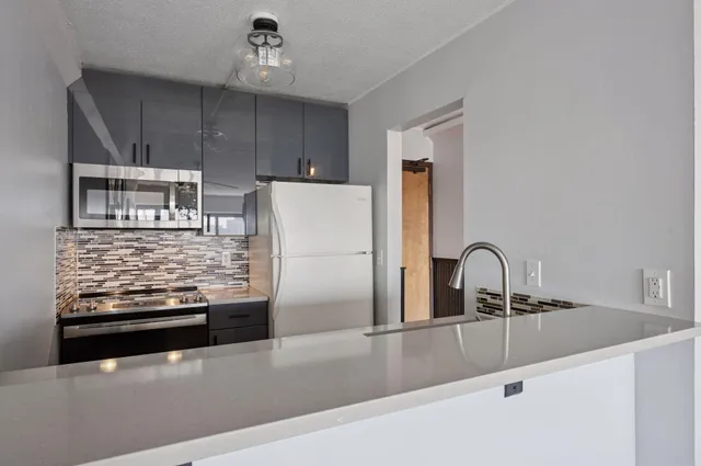$109,900 | 1920 South 1st Street, Unit 1207, Minneapolis, MN 55454