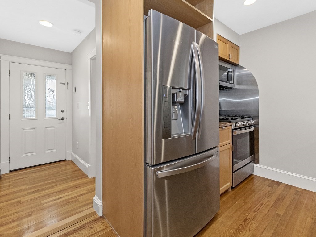 95 Marlborough Road Waltham, MA 02452 - Photo 7 of 31 Gallery Image 7