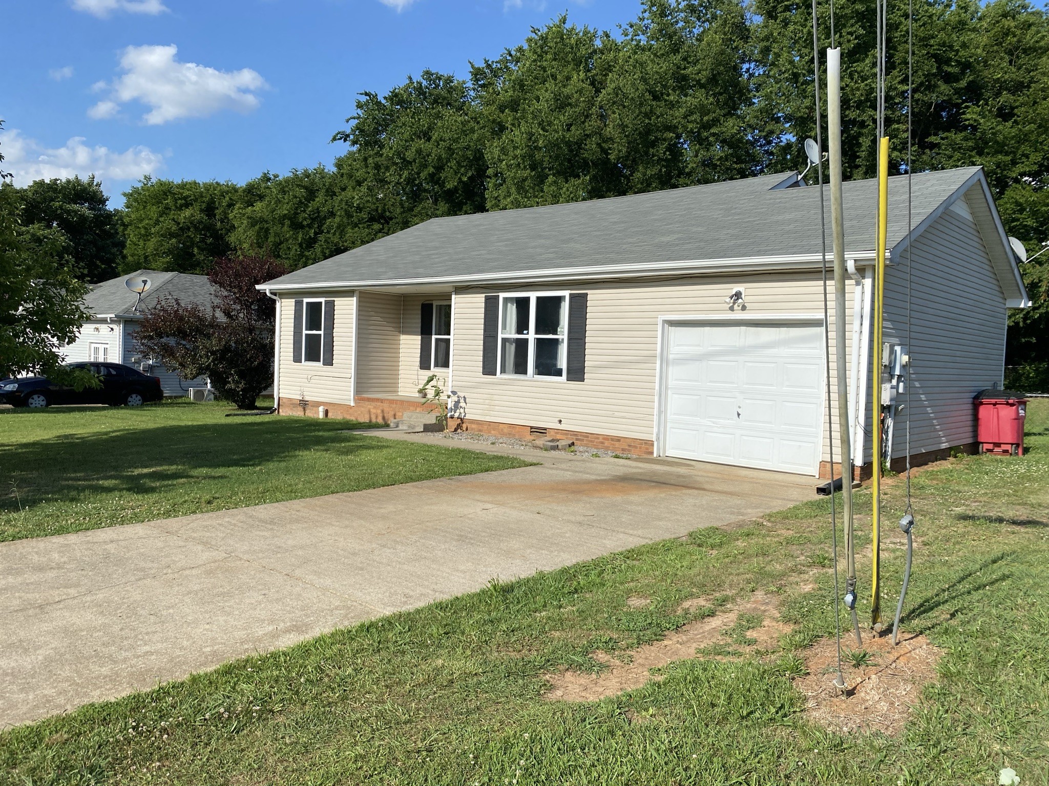 438 Carter Road Clarksville, TN 37042 - Photo 4 of 29 Gallery Image 4