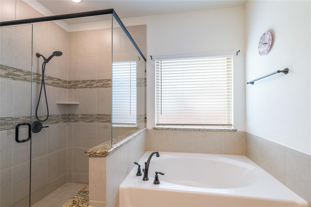 1013 Timber Ridge Drive Justin, TX 76247 - Photo 13 of 40