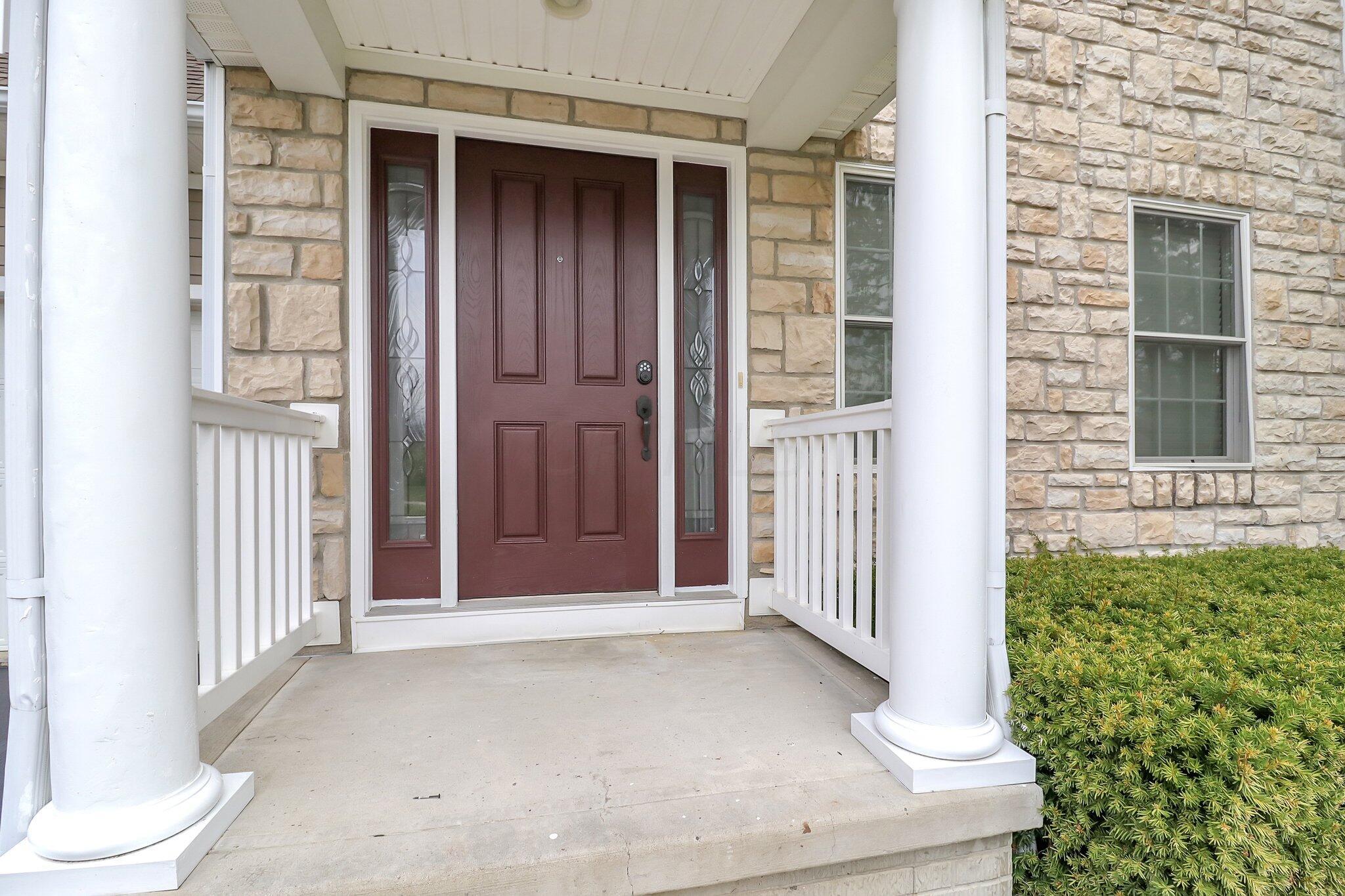 5268 Winters Run Road Dublin, OH 43016 - Photo 6 of 46 6-web-or-mls-5268-winters-run-rd