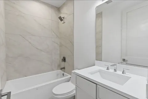 $2,250,000 | 6414 North Francisco Avenue, Chicago, IL 60645