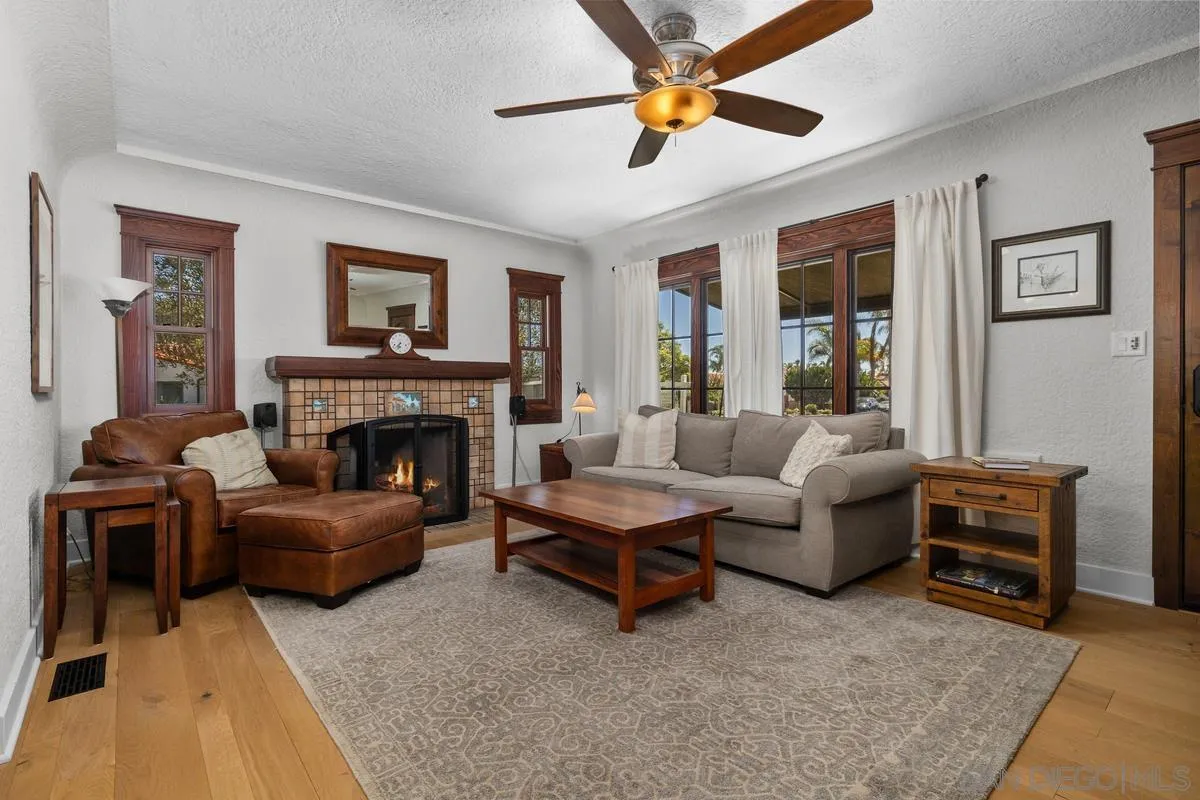 5151 Hastings Road San Diego, CA 92116 - Photo 4 of 30