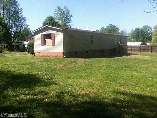 1481 Brooks Road Reidsville, NC 27320 - Photo 2 of 8 Exterior Front.