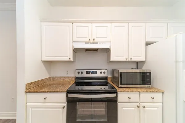 $295,000 | 1300 Eastern Pecan Place, Unit 208, Winter Garden, FL 34787