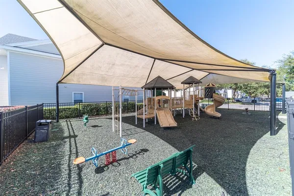 $295,000 | 1300 Eastern Pecan Place, Unit 208, Winter Garden, FL 34787