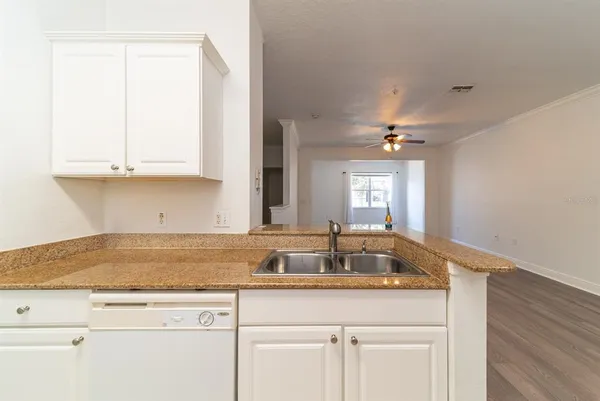 $295,000 | 1300 Eastern Pecan Place, Unit 208, Winter Garden, FL 34787