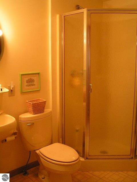 2402 West Trumbull Road Maple City, MI 49664 - Photo 16 of 29 1788938-15.JPG