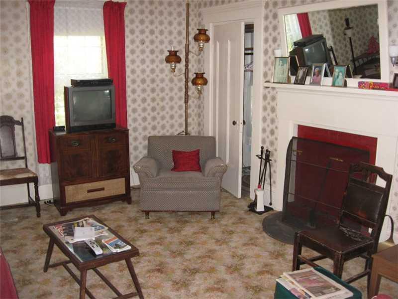 Living Room.