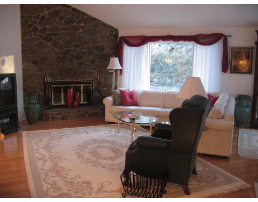 105 Village Post Road, Unit 105 Danvers, MA 01923 - Photo 4 of 10 Gallery Image 4