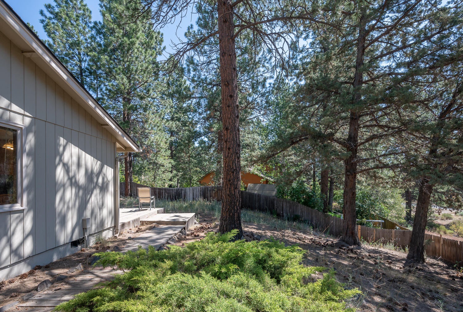 1833 Southwest Forest Ridge Avenue Bend, OR 97702 - Photo 20 of 24 1833 Forest Ridge - MLS-3851