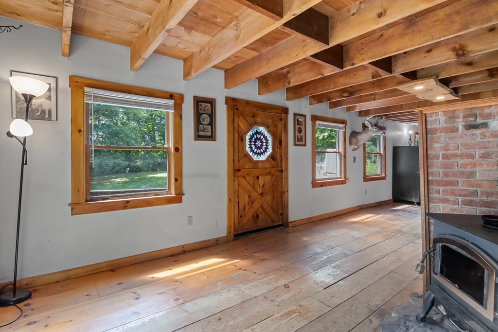 63 King Road North Brookfield, MA 01535 - Photo 4 of 30