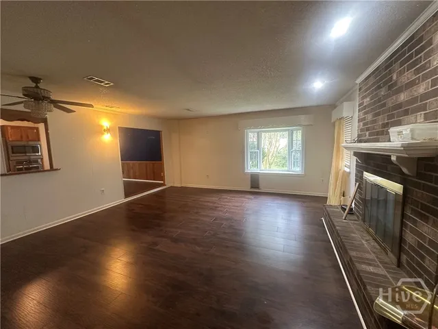 $1,800 | 2217 Bacon Park Drive, Savannah, GA 31406