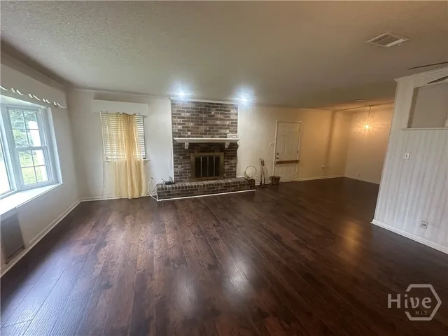 $1,800 | 2217 Bacon Park Drive, Savannah, GA 31406