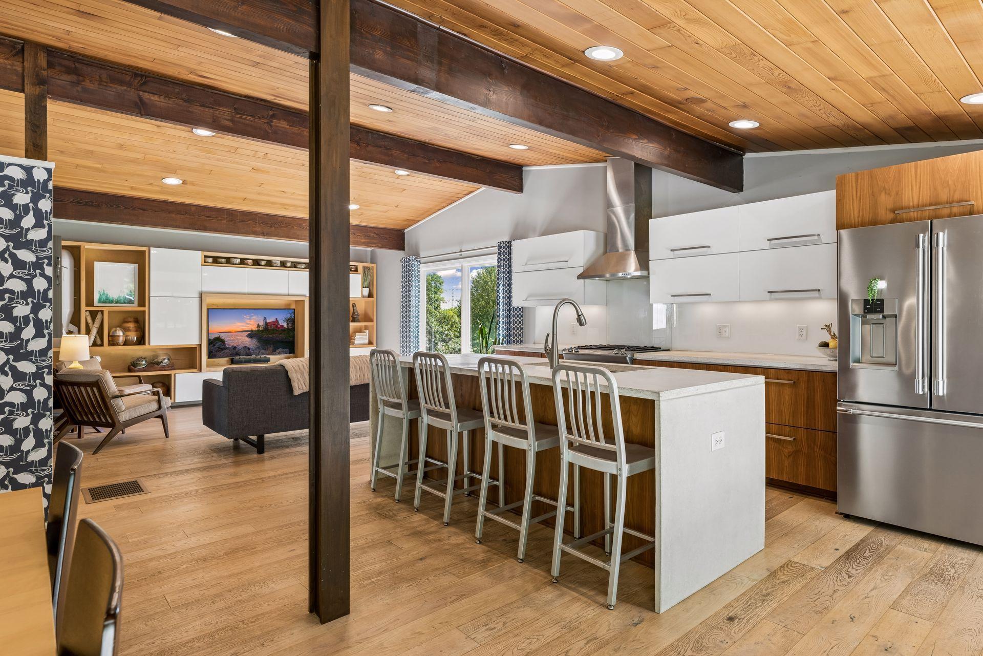 4734 Coventry Road East Minnetonka, MN 55345 - Photo 11 of 48 Gallery Image 11