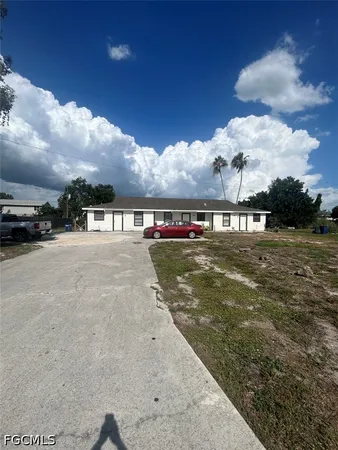 $499,900 | 7582-7586 Carrier Road, Fort Myers, FL 33967