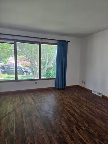 $279,900 | 3160 South 95th Street, Milwaukee, WI 53227