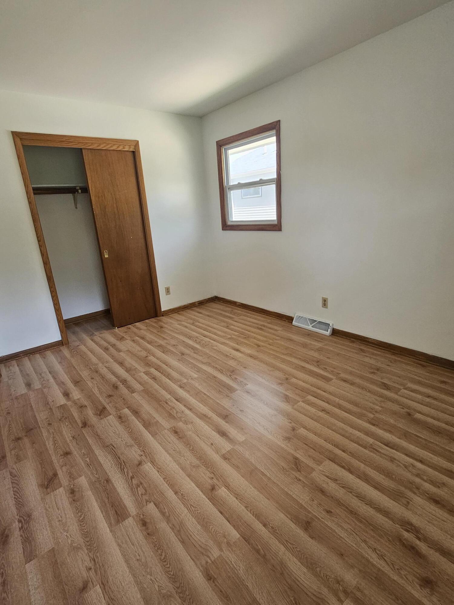 3160 South 95th Street Milwaukee, WI 53227 - Photo 9 of 23 3160 s 95th bedroom 4