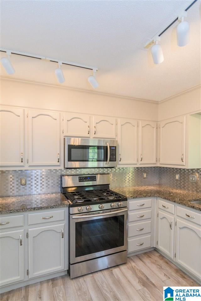 1043 Independence Court Alabaster, AL 35007 - Photo 18 of 39