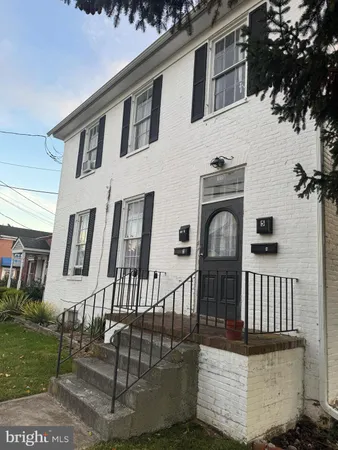 $1,200 | 113 East Main Street, Unit 4, Berryville, VA 22611