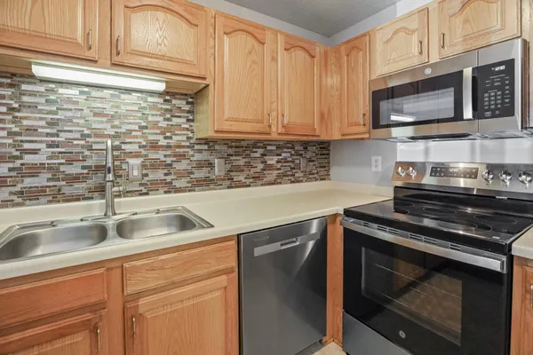 $199,900 | 16510 Tranquility Court, Unit 101, Prior Lake, MN 55372