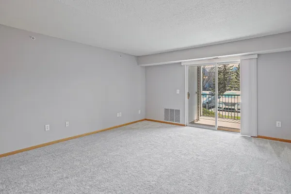 $199,900 | 16510 Tranquility Court, Unit 101, Prior Lake, MN 55372